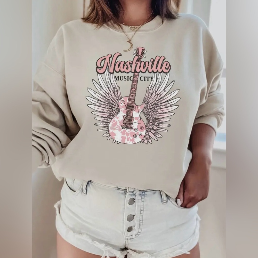 Boutique | “Nashville Music City” Sand Graphic Crewneck Sweatshirt